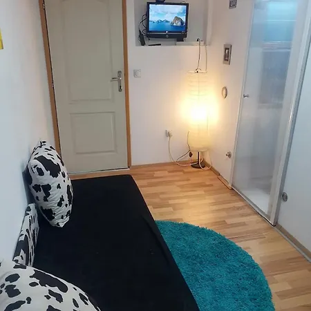 Small Cost Dorcol * Белград