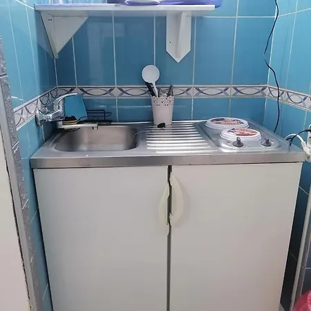 Small Cost Dorcol Apartament