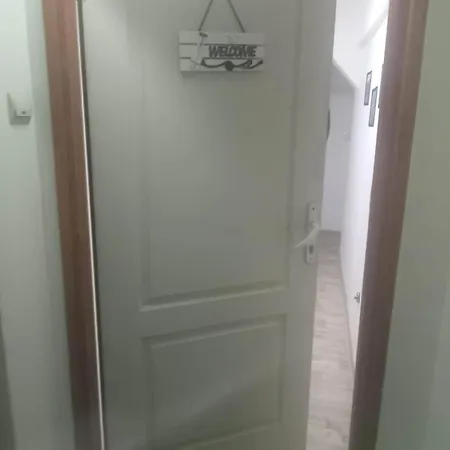 Small Cost Dorcol Appartement *